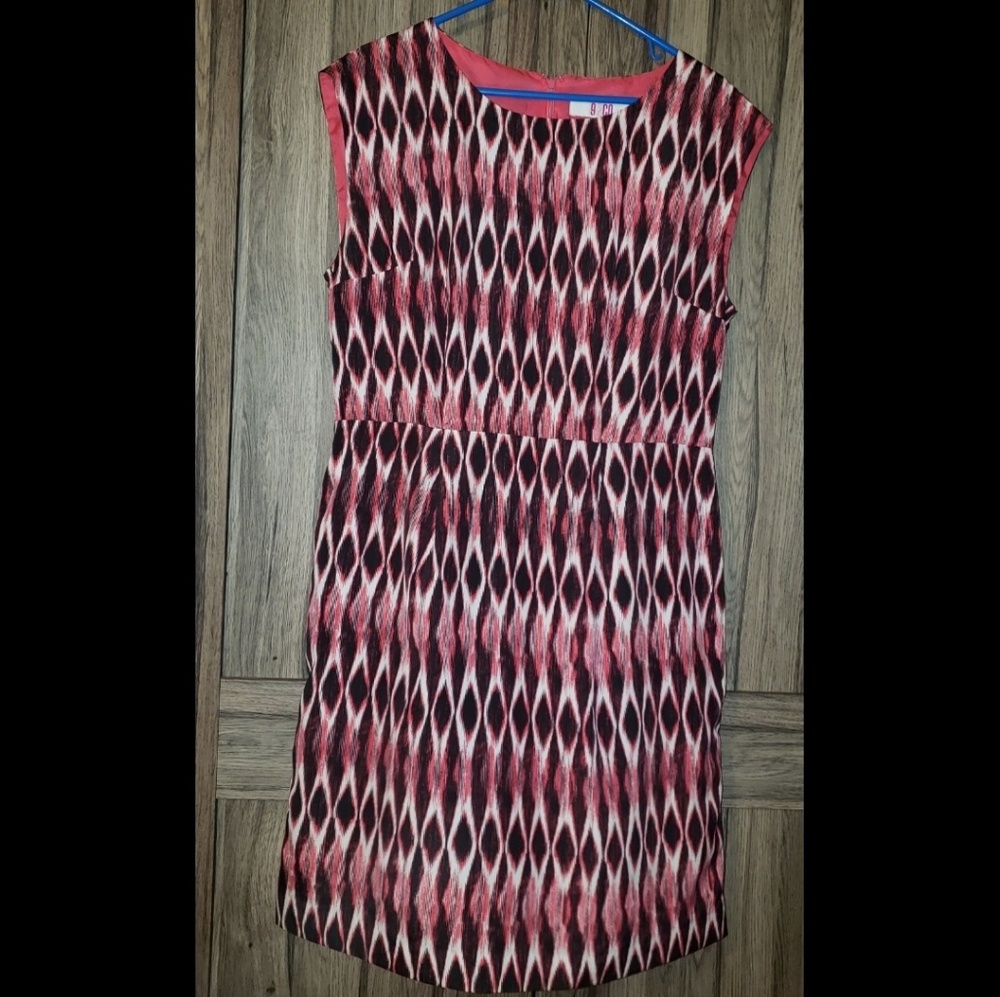Sleeveless lined dress